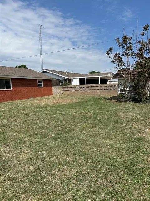 313 Gift Cir, Seiling, OK 73663 photo 21
