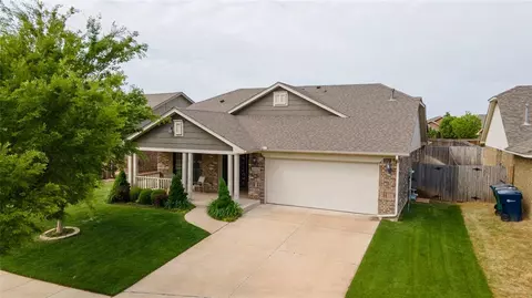 18609 Cola Dr, Edmond, OK 73012