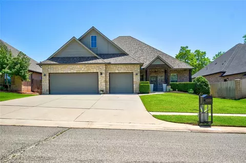 2300 Burning Tree St, Norman, OK 73071 photo 2