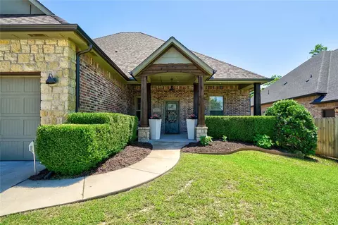 2300 Burning Tree St, Norman, OK 73071 photo 4