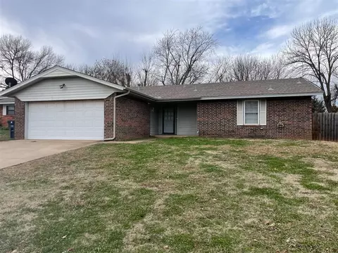 808 Madeline Dr, Shawnee, OK 74801