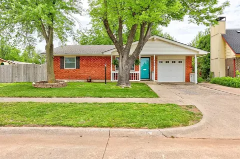 408 W Forest Dr, Mustang, OK 73064