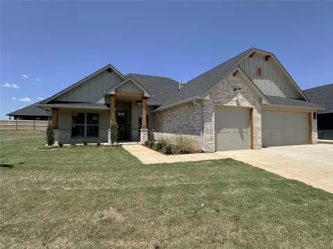 14501 Chambord Dr, Yukon, OK 73099