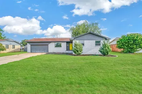 713 W Oriole St, Altus, OK 73521