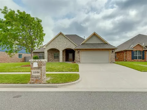 11804 Cherry Point Ln, Yukon, OK 73099