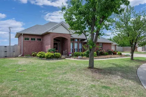 16500 Thorton Ln, Edmond, OK 73012