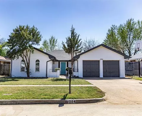1204 SW 93rd St, Oklahoma City, OK 73139