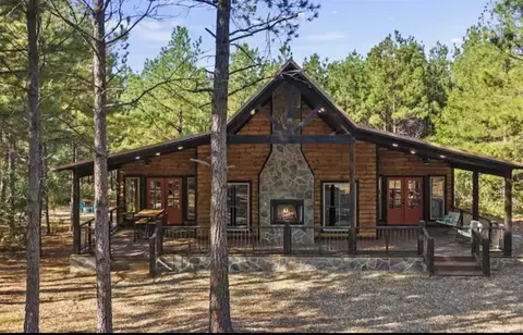235 Bear Pine Trl, Broken Bow, OK 74728