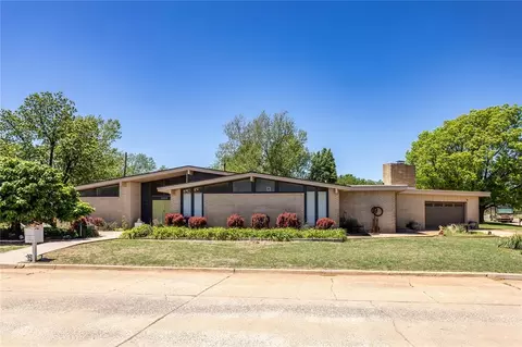 1225 N Kansas St, Weatherford, OK 73096