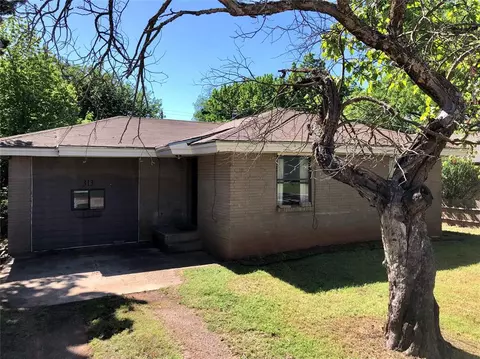 313 S Van Buren Ave, Blanchard, OK 73010