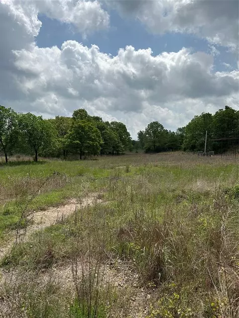 30361 Hamilton Rd, Macomb, OK 74852