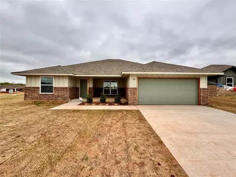 928 Dusky Valley Ln, Chickasha, OK 73018