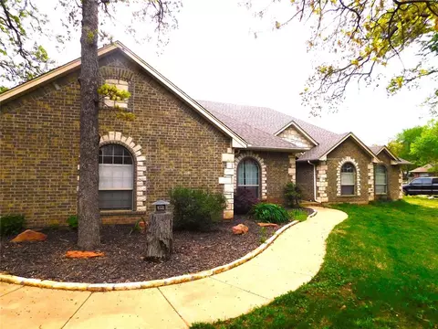 12221 Maple Ridge Ln, Guthrie, OK 73044