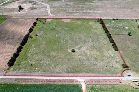 5525 Pine Creek Rd, Calumet, OK 73014