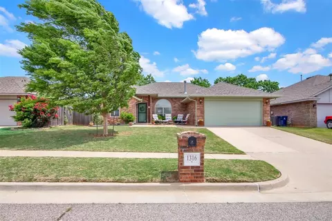 1316 Selborne Pl, Yukon, OK 73099