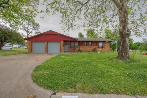 1000 Quanah Parker Trl, Norman, OK 73071