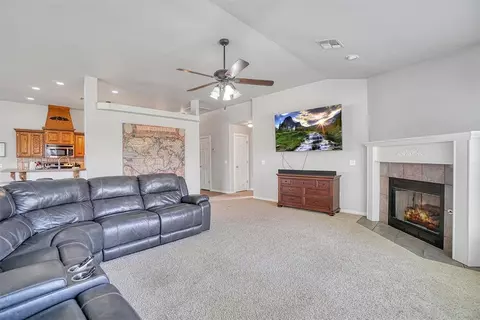 2910 Hunter Pointe, Altus, OK 73521 photo 9
