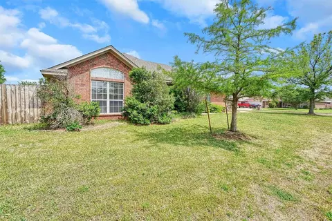 2910 Hunter Pointe, Altus, OK 73521 photo 3