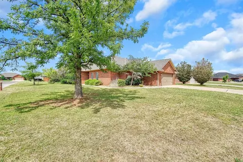 2910 Hunter Pointe, Altus, OK 73521 photo 4