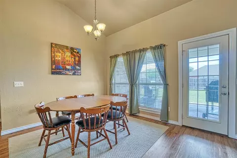 1805 Hunter Pointe Cir, Altus, OK 73521 photo 11