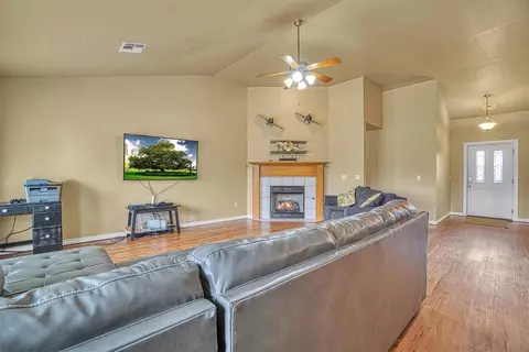 1805 Hunter Pointe Cir, Altus, OK 73521 photo 5