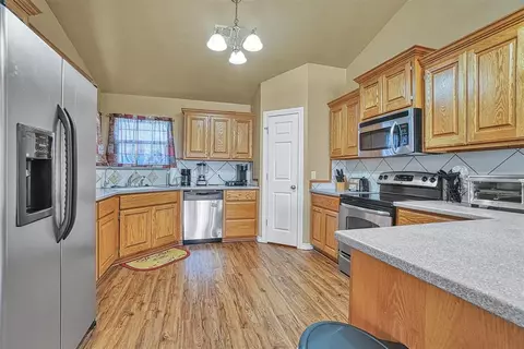 1805 Hunter Pointe Cir, Altus, OK 73521 photo 15
