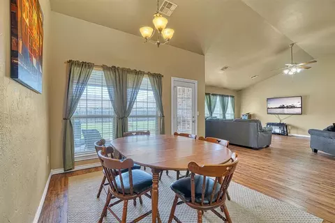 1805 Hunter Pointe Cir, Altus, OK 73521 photo 12