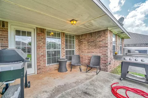 1805 Hunter Pointe Cir, Altus, OK 73521 photo 35
