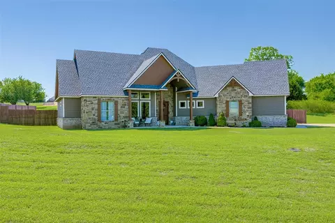 3817 N Rockwell Ave, Blanchard, OK 73010