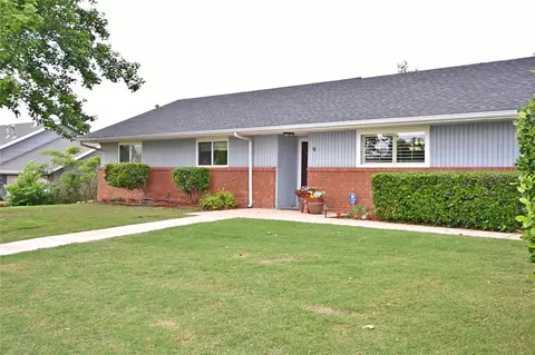9 Forrest Rd, Guthrie, OK 73044