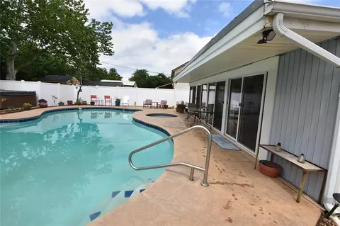 9 Forrest Rd, Guthrie, OK 73044 photo 4
