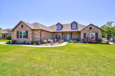 551 Canyon Creek Ln, Guthrie, OK 73044
