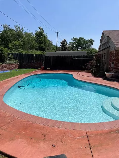 1833 NW 56th Ter, Oklahoma City, OK 73118