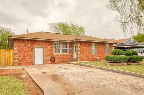 120 Thornton Ln, Elk City, OK 73644