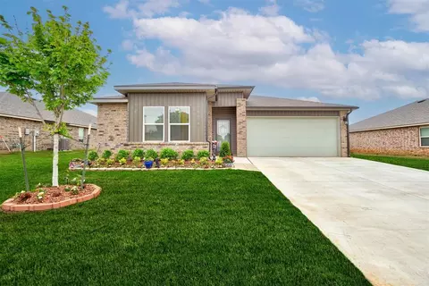 2516 Alice Way, Yukon, OK 73099