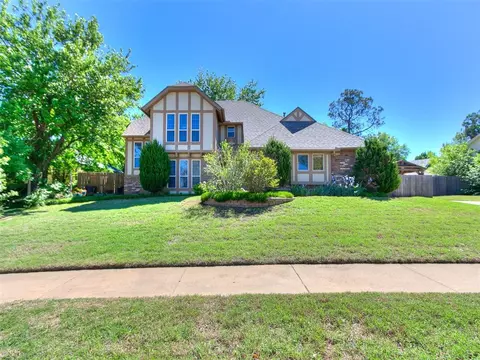 2111 Martingale Dr, Norman, OK 73072