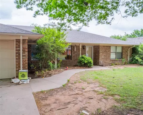 1309 NW 75th St, Lawton, OK 73505