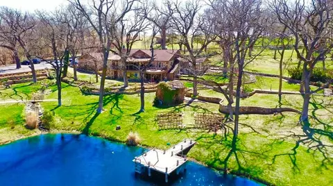 1498 E Interstate Dr, Norman, OK 73072