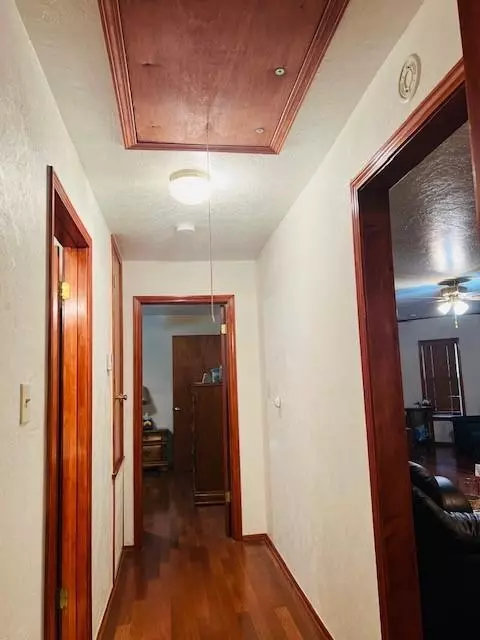 227 E 3rd St, Carnegie, OK 73015 photo 8
