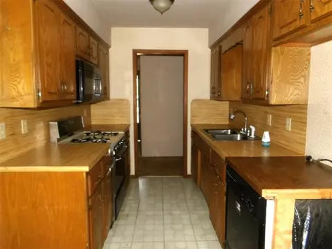 2225 E Meandering Way, Ada, OK 74820 photo 8