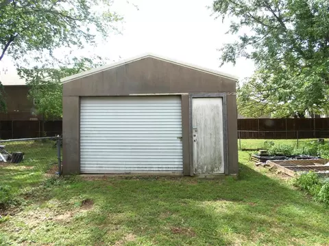 2225 E Meandering Way, Ada, OK 74820 photo 5