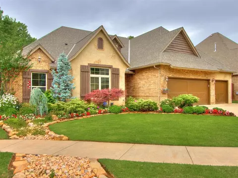 3505 Cheyenne Villa Cir, Edmond, OK 73013