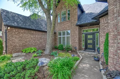 2016 Brookfield Dr, Norman, OK 73072 photo 2