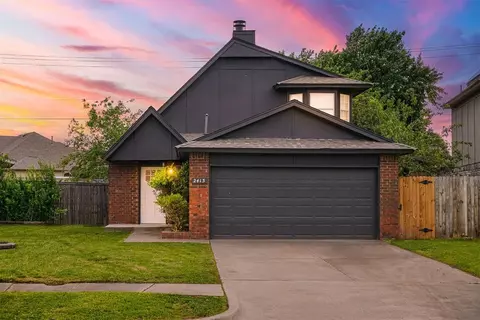 2413 Lakecrest Dr, Moore, OK 73170