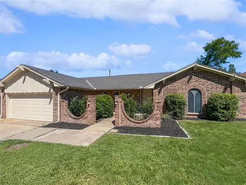8716 Candlewood Dr, Oklahoma City, OK 73132