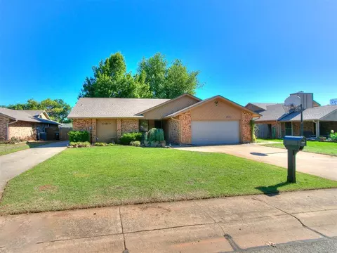 1910 Bowling Green Pl, Norman, OK 73071