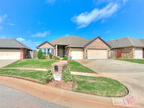 2409 Wayne Cutt Ave, Yukon, OK 73099