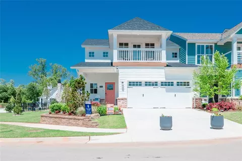 764 Harbor Town Dr, Edmond, OK 73034