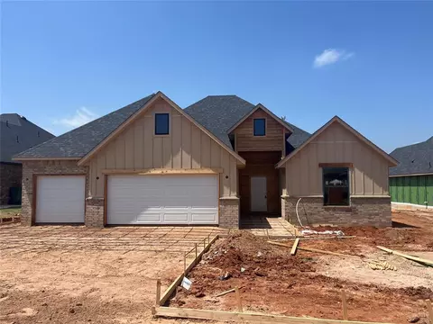 10305 Two Lakes Dr, Yukon, OK 73099