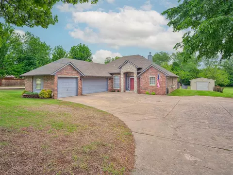 12234 Red Bud Vly, Guthrie, OK 73044